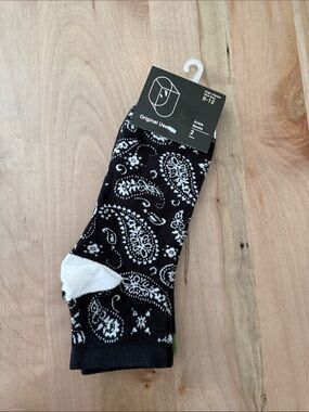 Original Use Black & White Paisley Ankle Socks